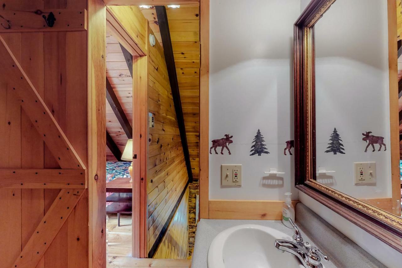 Loon Landing Lodge Greenville Buitenkant foto